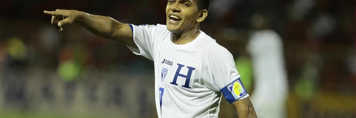 Amado Guevara: El eterno capitán de la Selección de Honduras que se ganó el corazón de la afición.