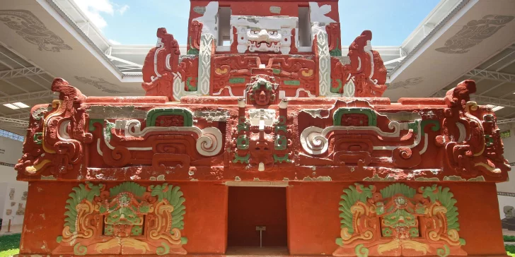 Templo de Rosalila, el corazón de la arqueología Maya. Conoce los detalles sobre este importante templo.